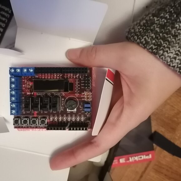 Chipkit input output module and programmer - Picture 4 of 8